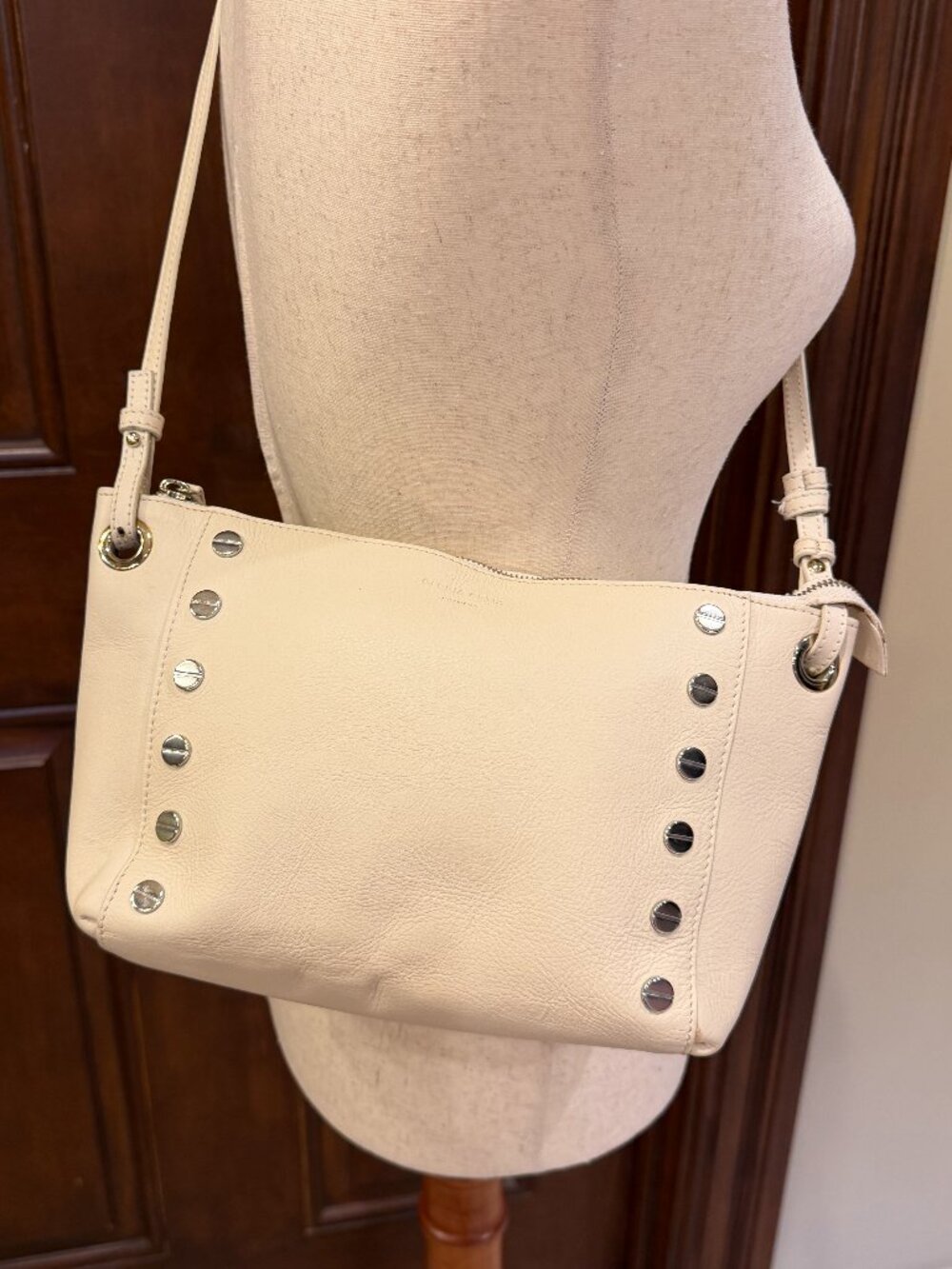 Gloria Ortiz Cream Leather Studded Shoulder Bag & Matching Walle | Made in Spain - Picture 5 of 8